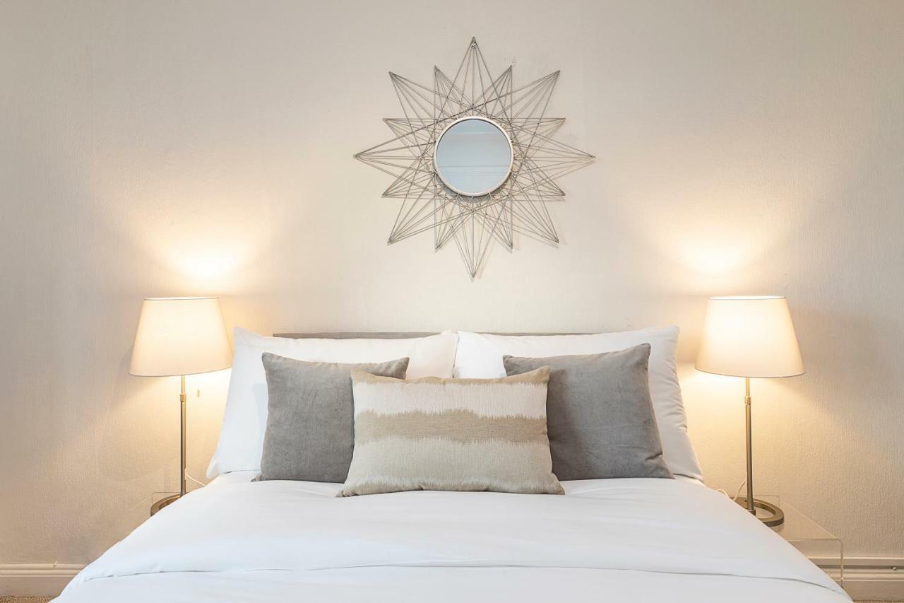 Grand Swiss Cottage Apartment London Luaran gambar