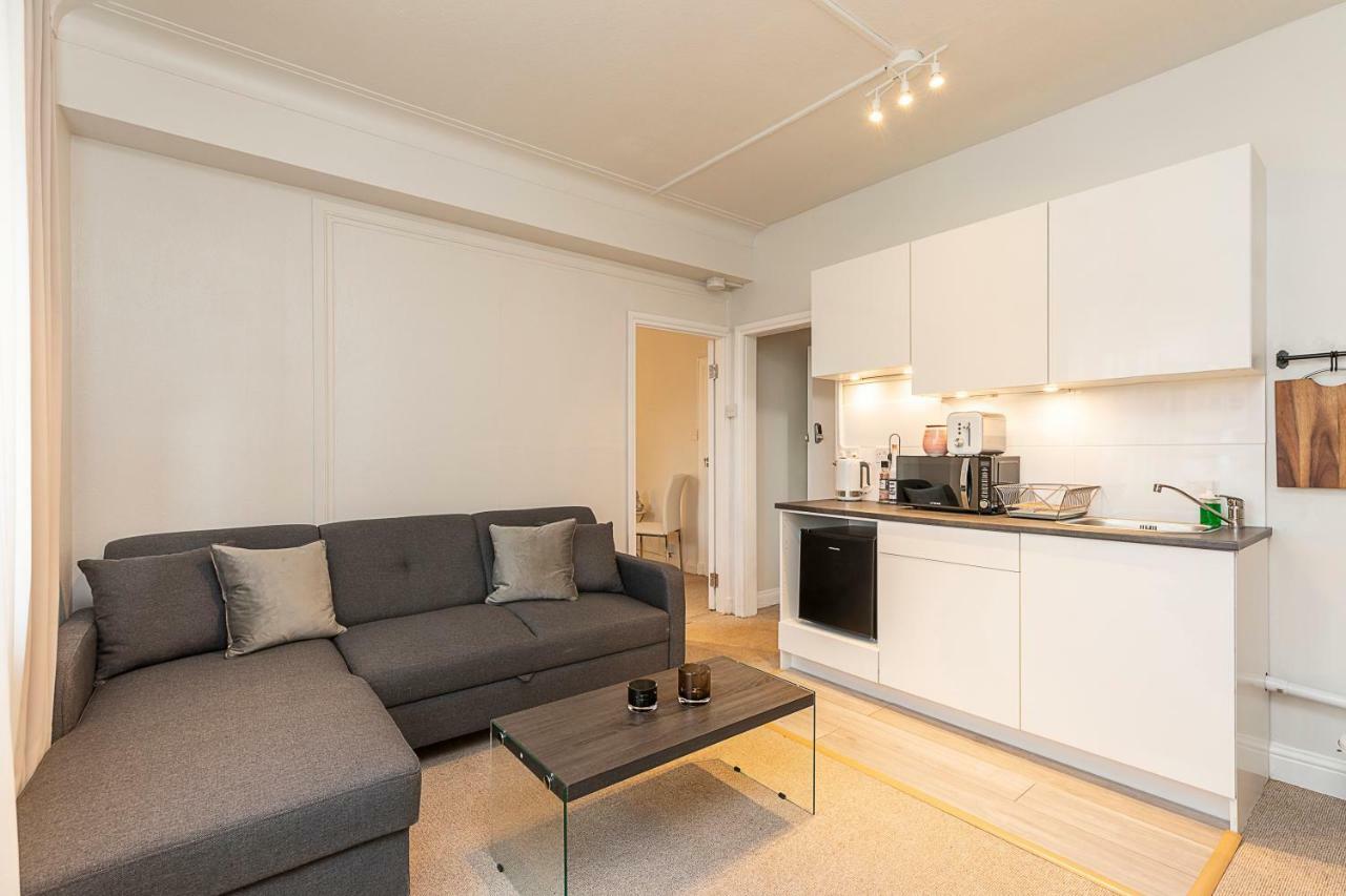 Grand Swiss Cottage Apartment London Luaran gambar