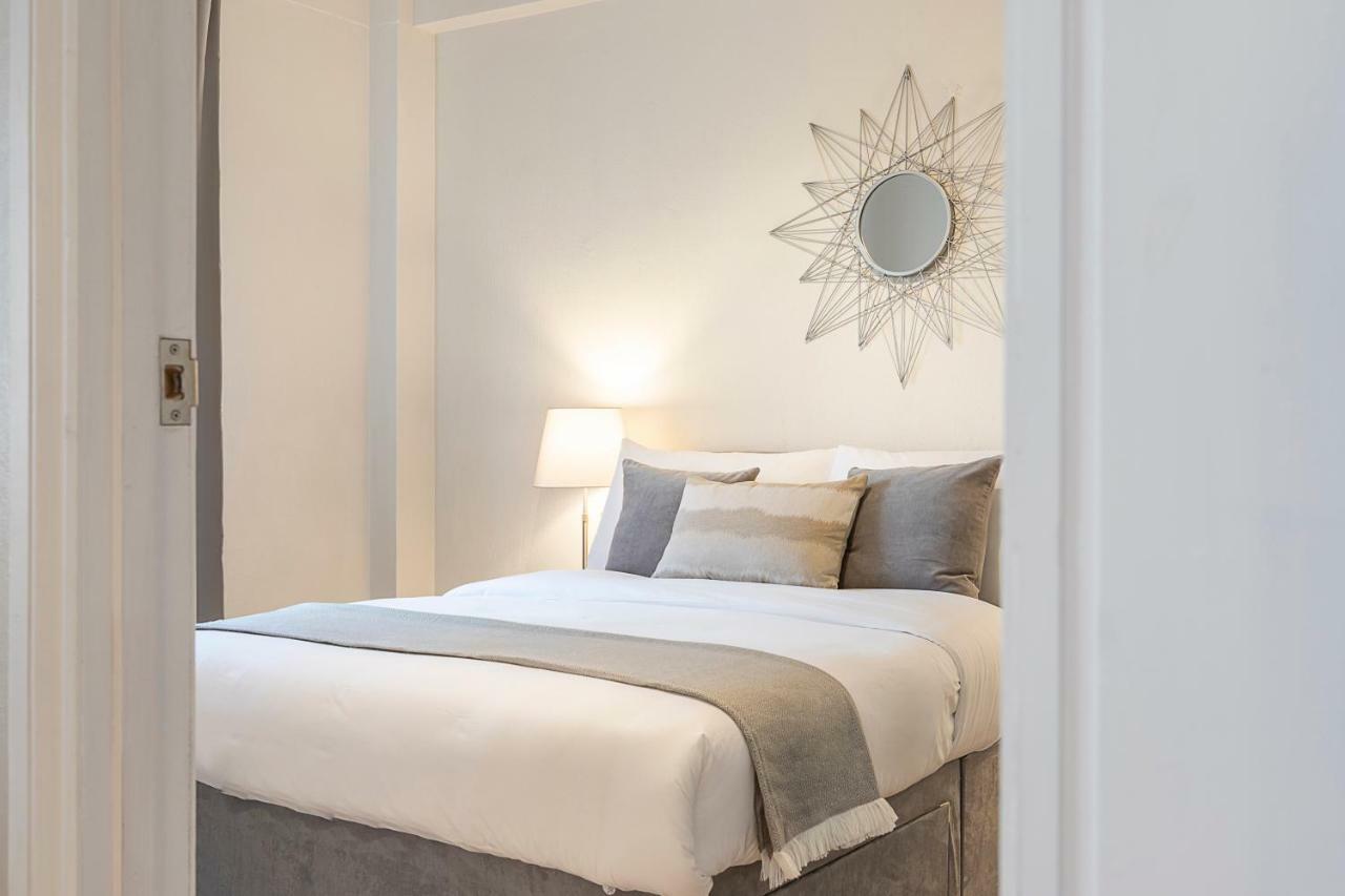 Grand Swiss Cottage Apartment London Luaran gambar