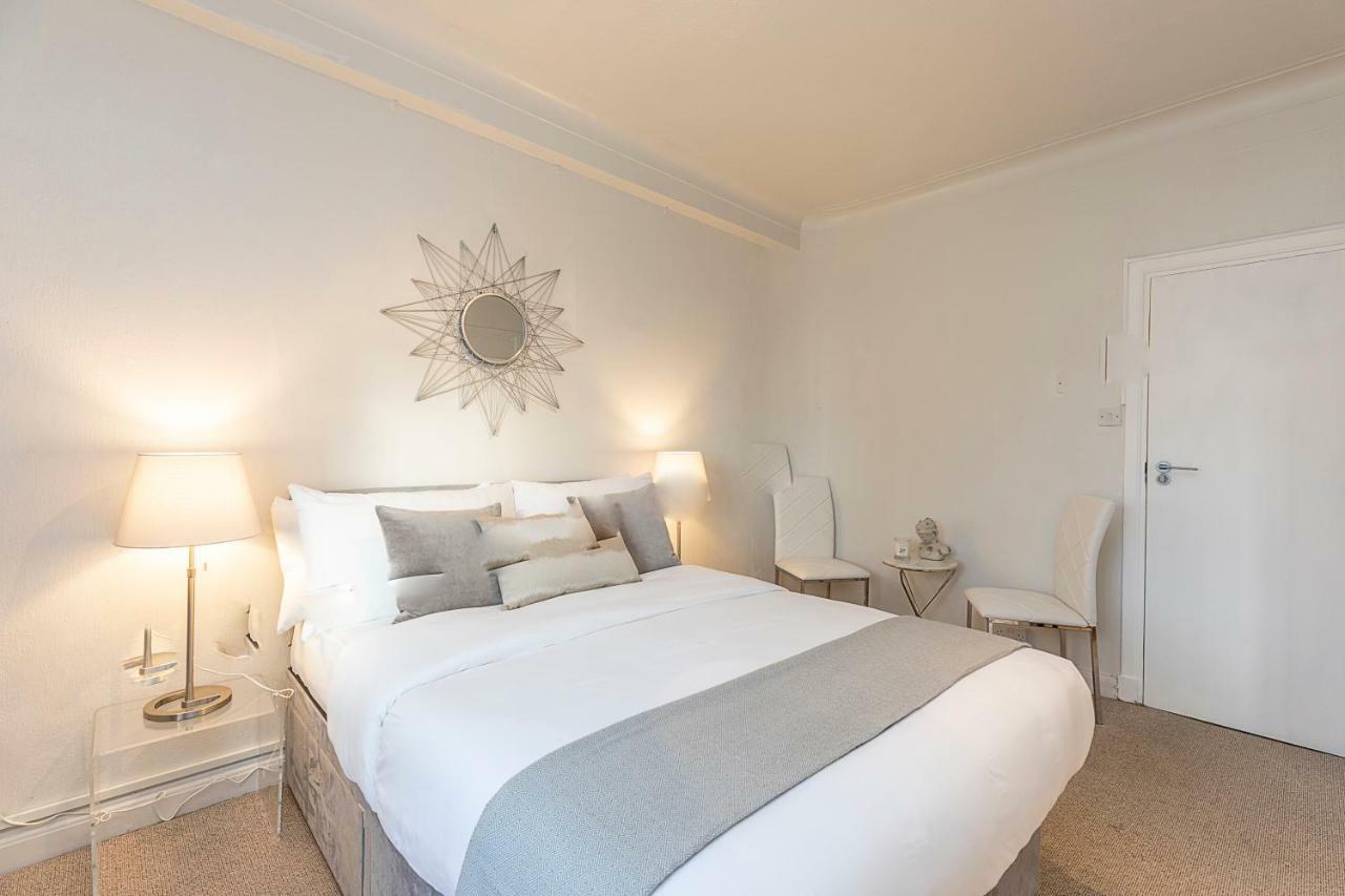Grand Swiss Cottage Apartment London Luaran gambar